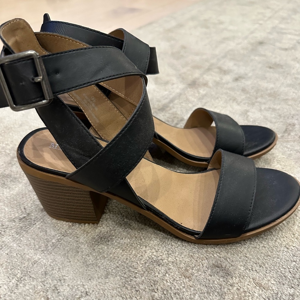 Cute strappy block heels, size 9.5, Merona